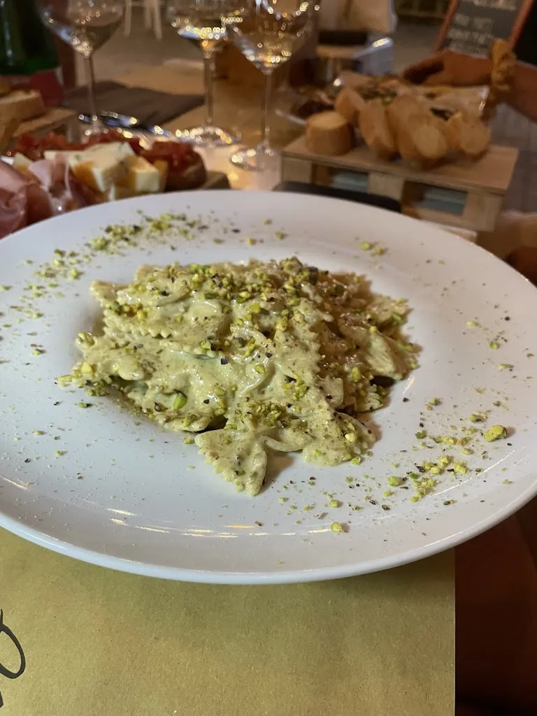 Benedek Szasz_Timido ubriaco_Giarre_review