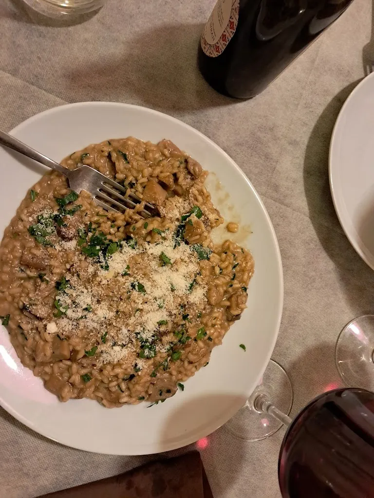 Maria Gerouki_Nero Montana_Gravina di Catania_review