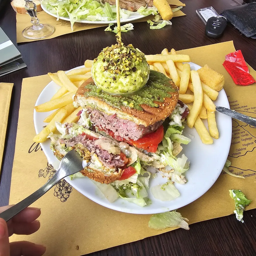 Ivanna Kokki_Ramses Pub Pizzeria_Gravina di Catania_review
