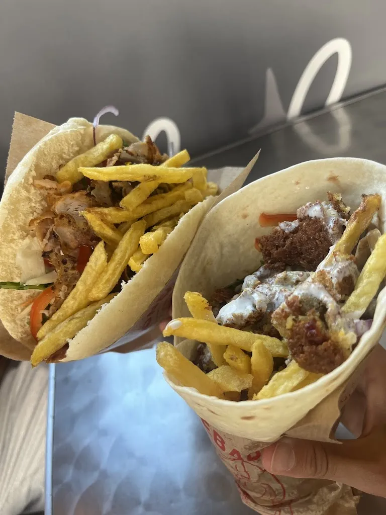 Mary Koutrelakos_La Valle Dei Sapori_Gravina di Catania_review