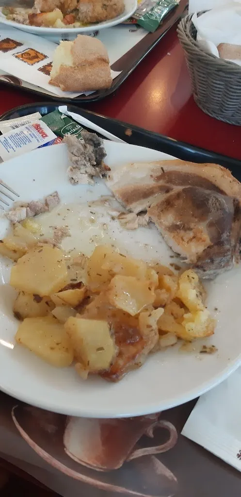 Claudia Mancia_B&G Cafe_Gravina di Catania_review