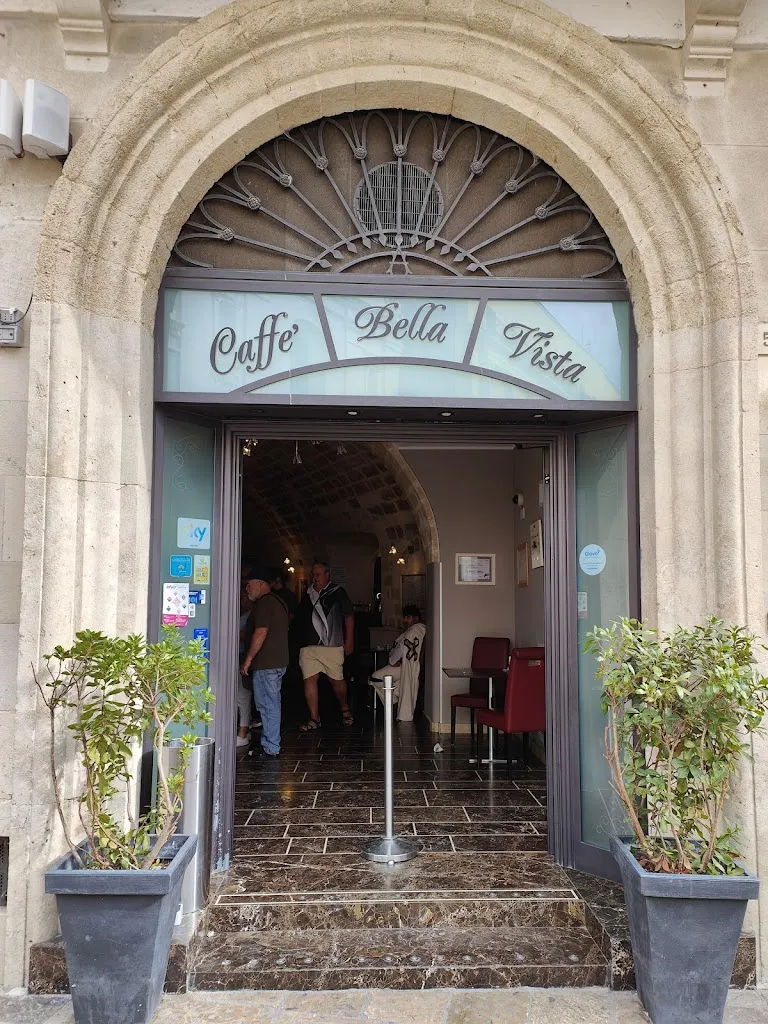 Caffé Bella Vista di Lorusso Filippo & C. S.a.s restaurant in Gravina in Puglia