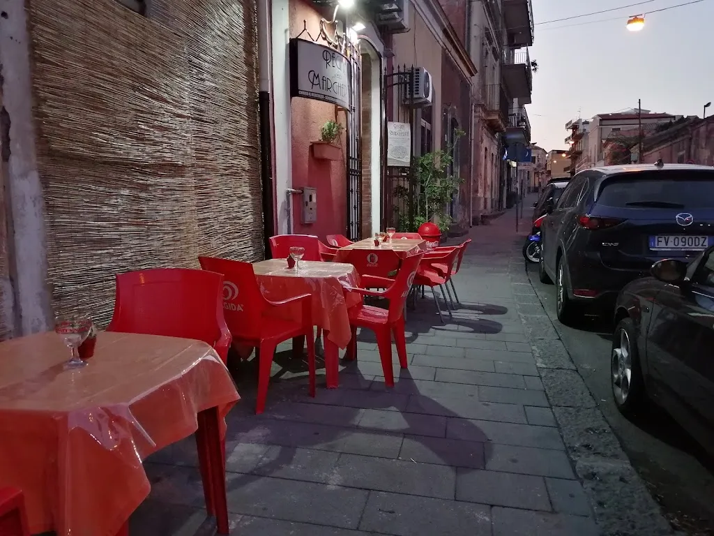 Pizzeria Elite restaurant in Gravina di Catania