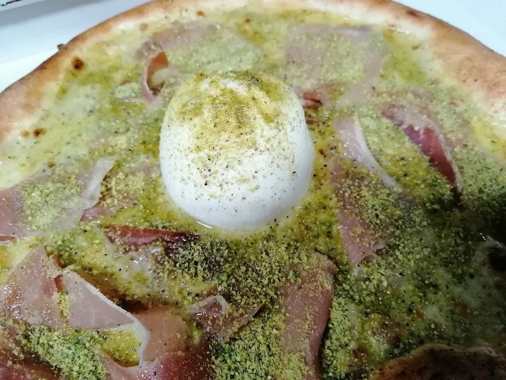 Menu_Pizzeria I Famosi_Gravina di Catania_image_8