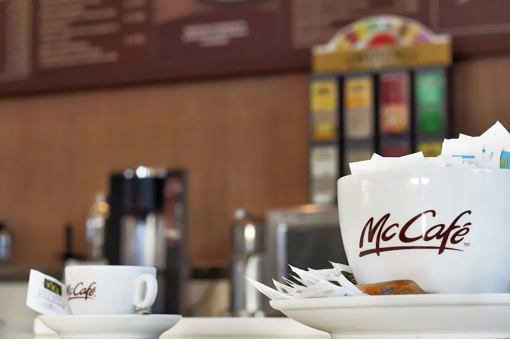 McDonald's_Gravina di Catania_slider_image_2