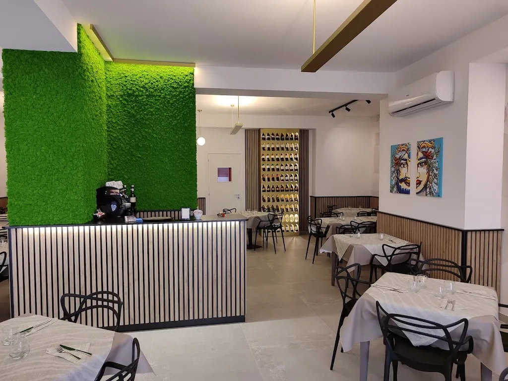 Luigi Food & Burger (Ristorante/burgeria)_Lercara Friddi_slider_image_1