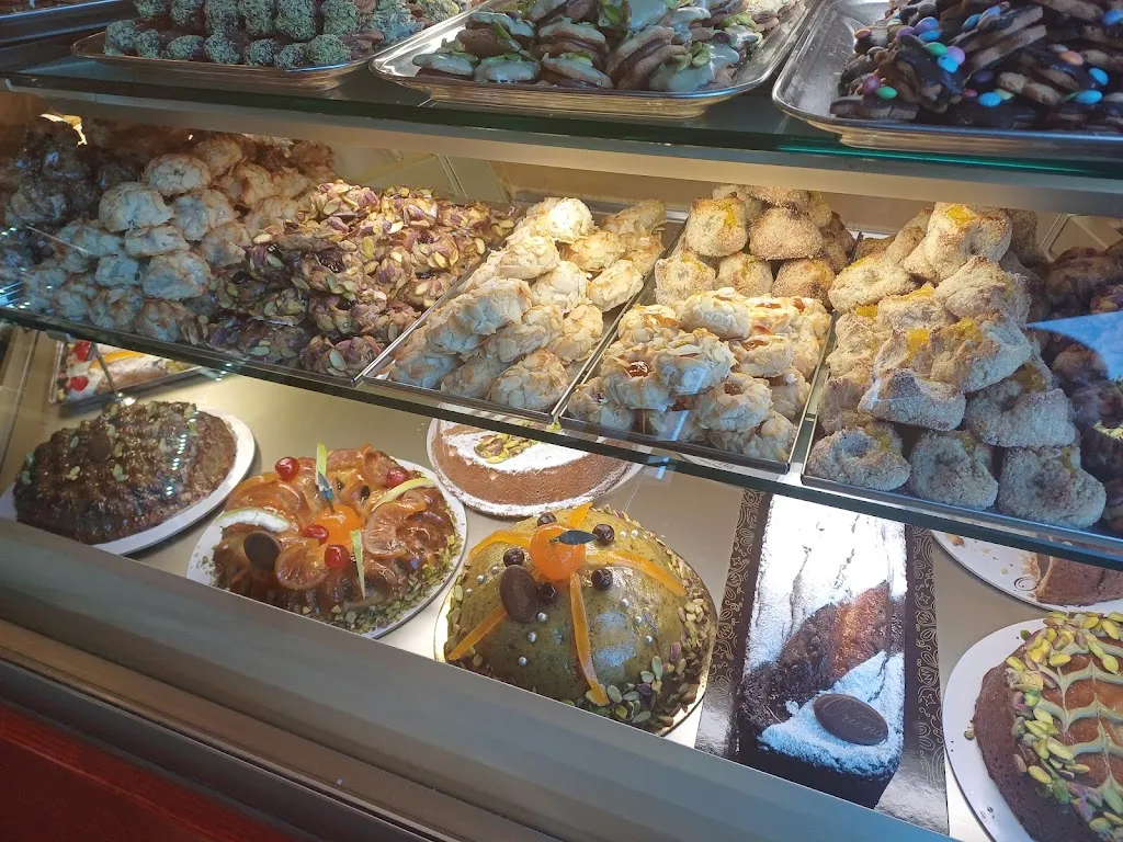 Piero Puntarello_Pasticceria - Bar Oriens Lercara Friddi_Lercara Friddi_review