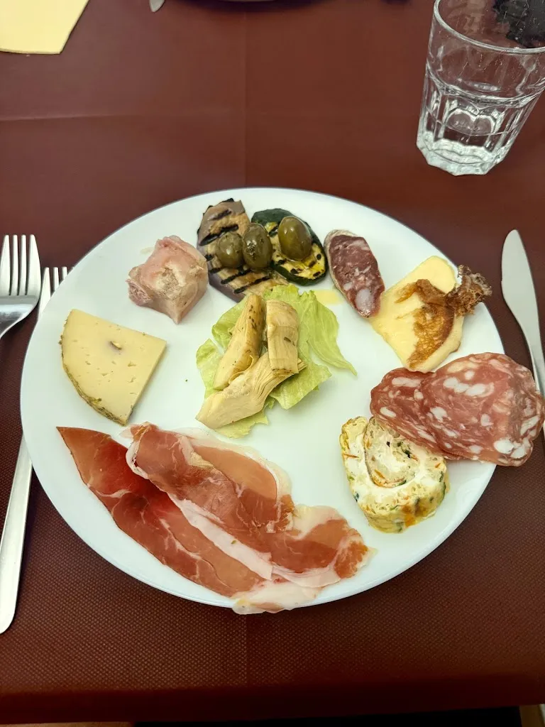 Tõnu Tunnel_Osteria 