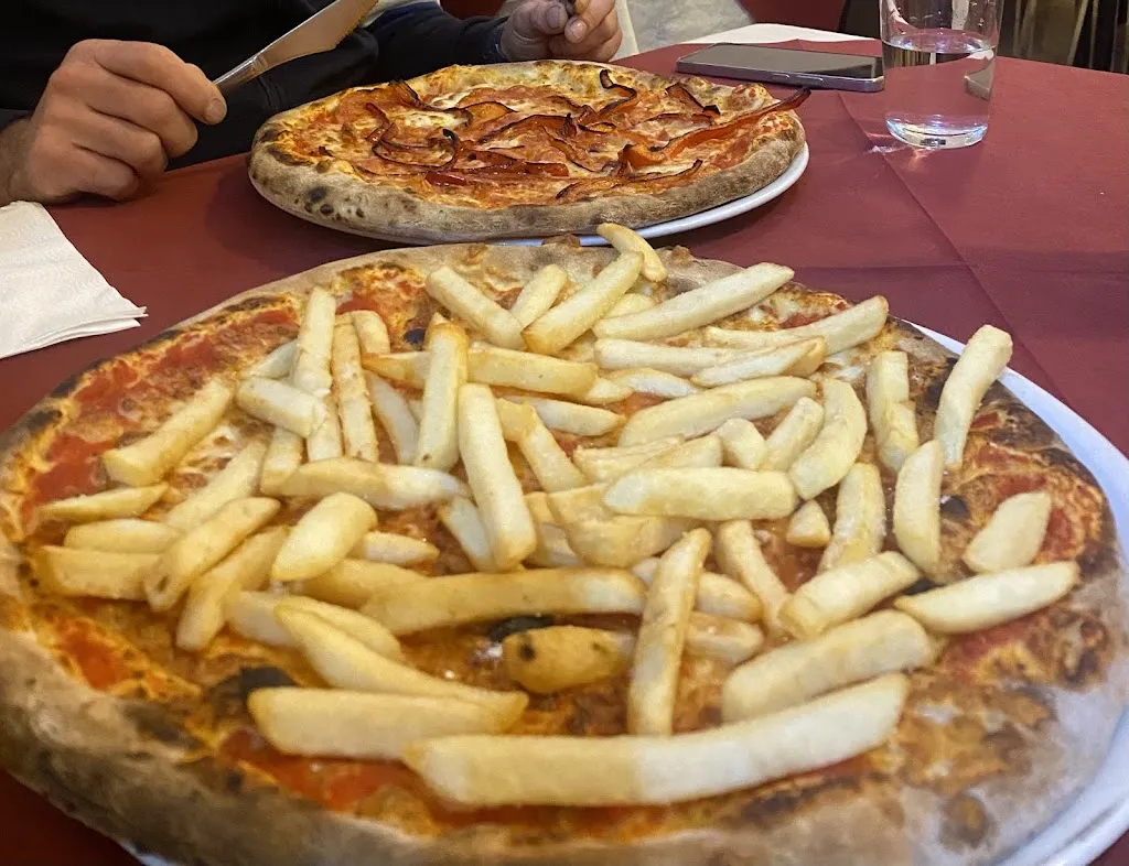 Małgorzata Winkler_Pizzeria da Carmelo_Leonforte_review