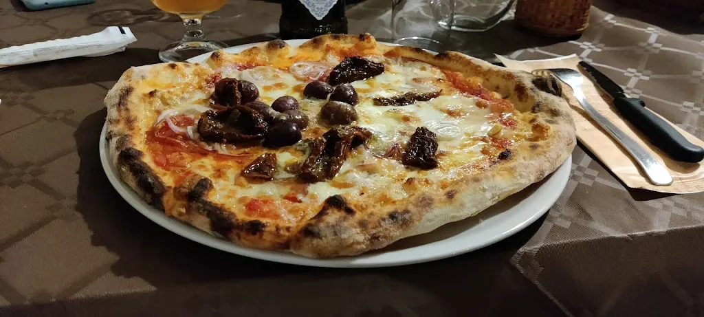 Domenico Journey (Dom's)_I cumpari pub pizzeria_Librizzi_review