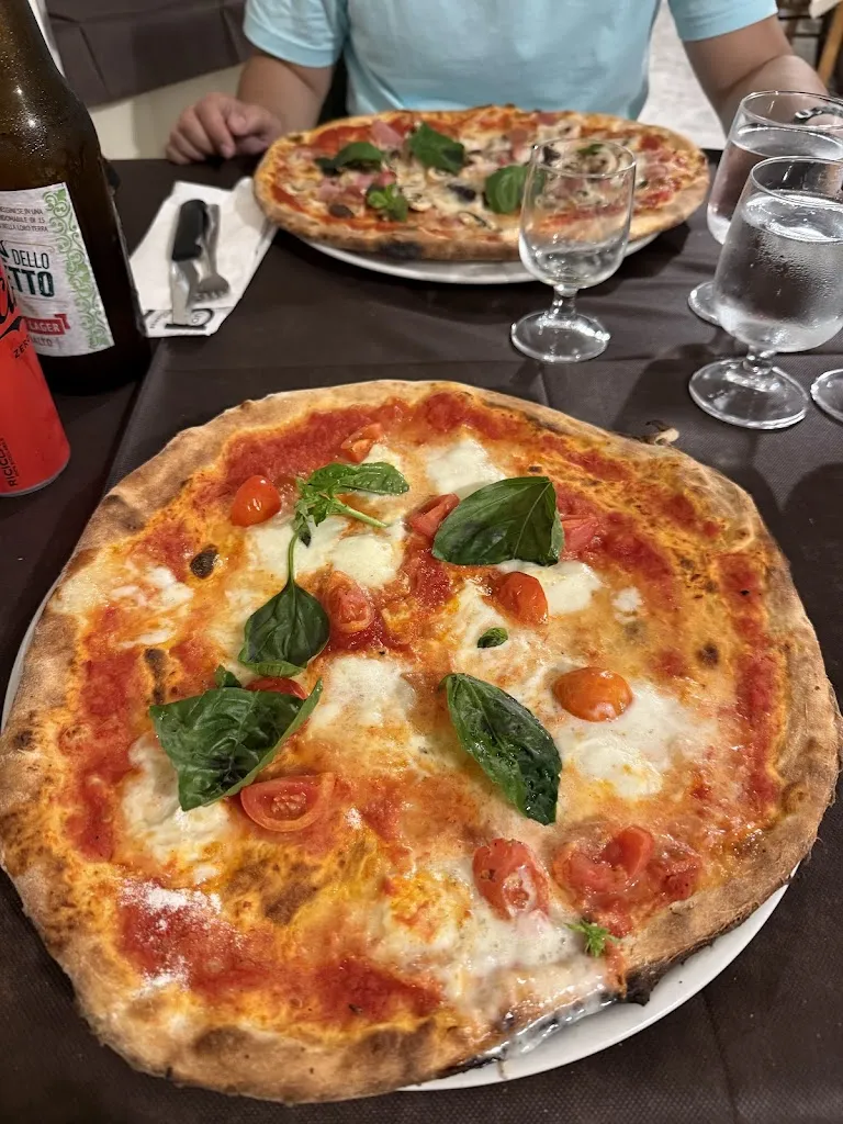 I cumpari pub pizzeria_Librizzi_slider_image_2