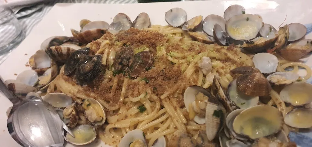 Salvo Saitta_Donnasanta_Letojanni_review