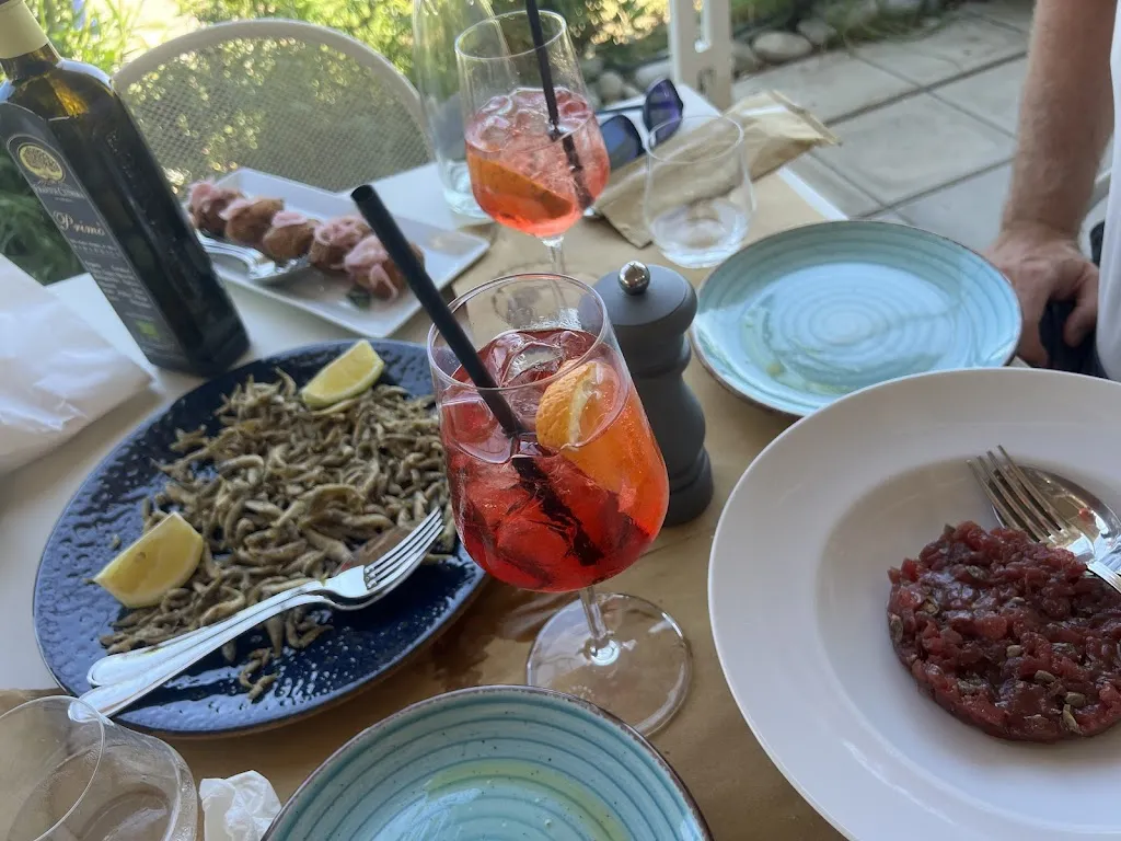 Sarah Harrison_Sunkisses Lido Ristorante_Letojanni_review