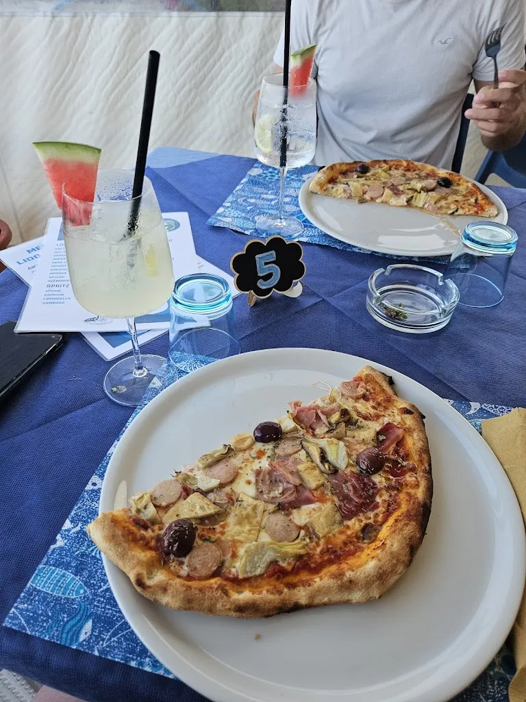 Howen Churwick_Lido Pizzeria Tortuga Beach_Letojanni_review
