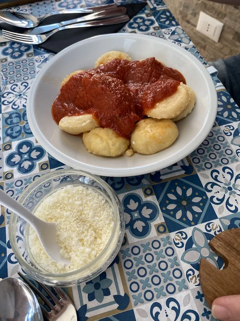 Francesca Signorelli_Trattoria osteria lounge bar Sapi Bella_Ispica_review