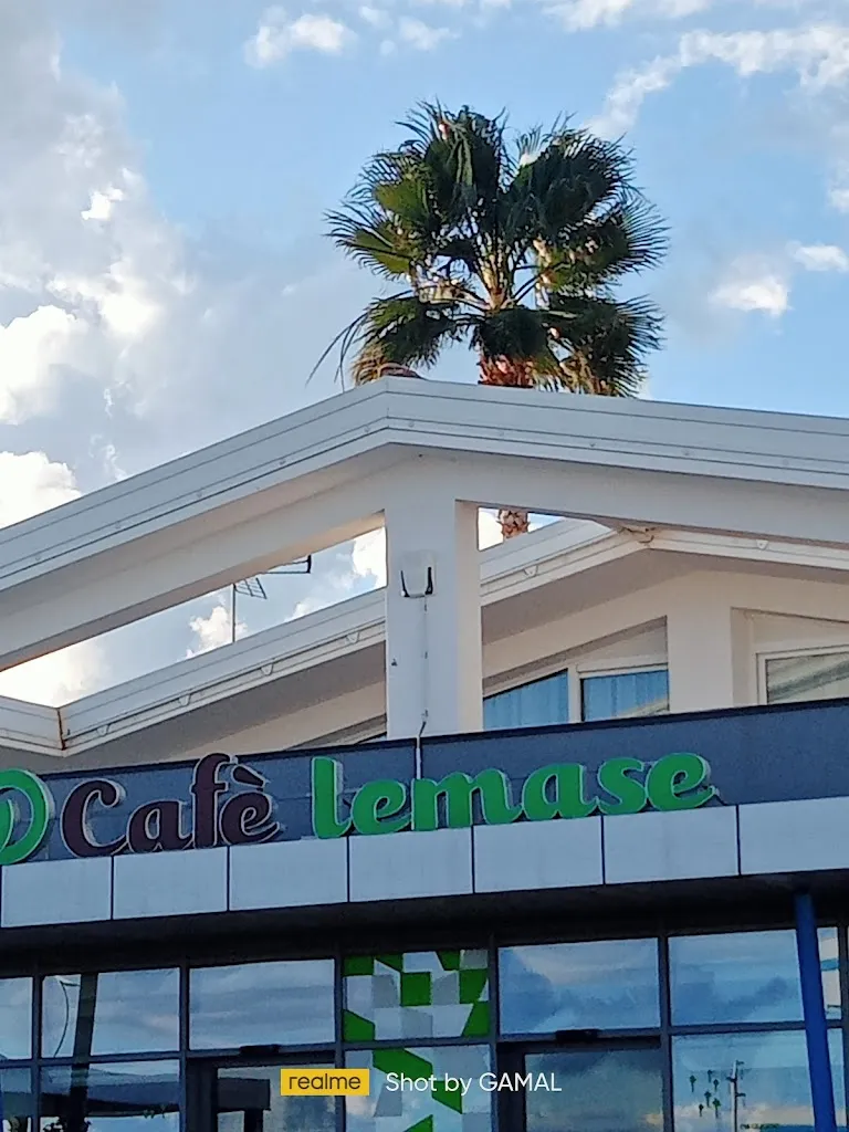 Gamal Nakib_Cafè Lemase srl_Ispica_review