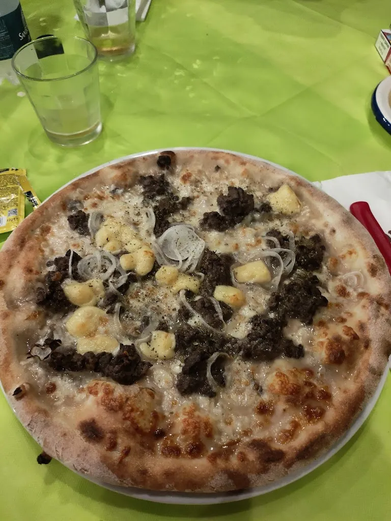 Manuel Triscari_Bella Napoli_Ispica_review