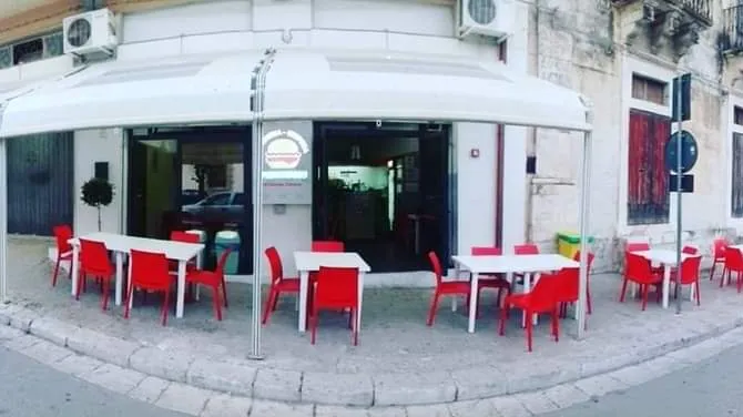 Panineria Creperia Spizzuliamu restaurant in Ispica