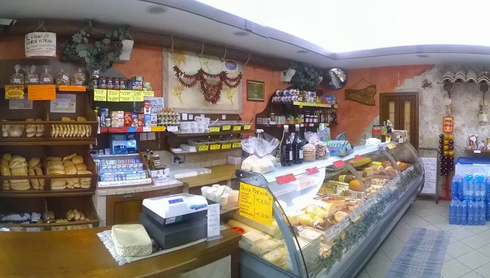 Salumeria Ora Giù_Ispica_slider_image_3