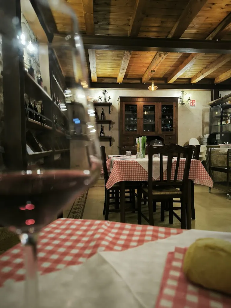 Mihai_L' OSTERIA romana_Ispica_review