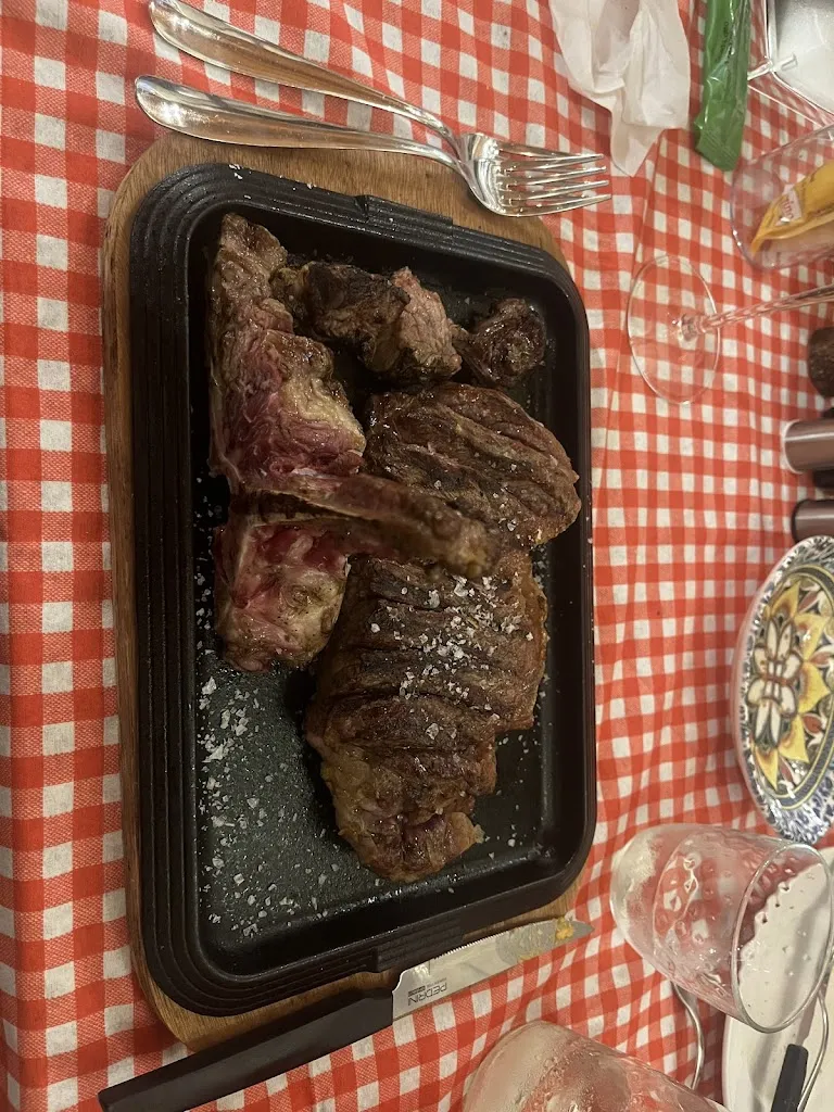 Daniel Charlesworth_L' OSTERIA romana_Ispica_review