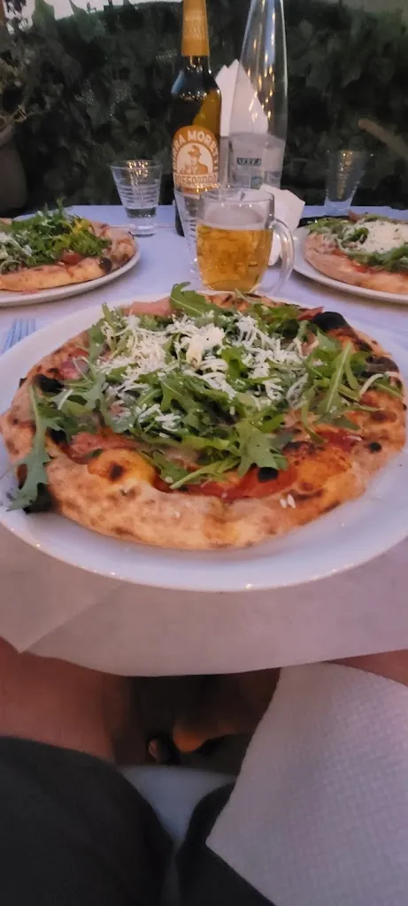 Steph G_Sikelia food&beverage_Licodia Eubea_review