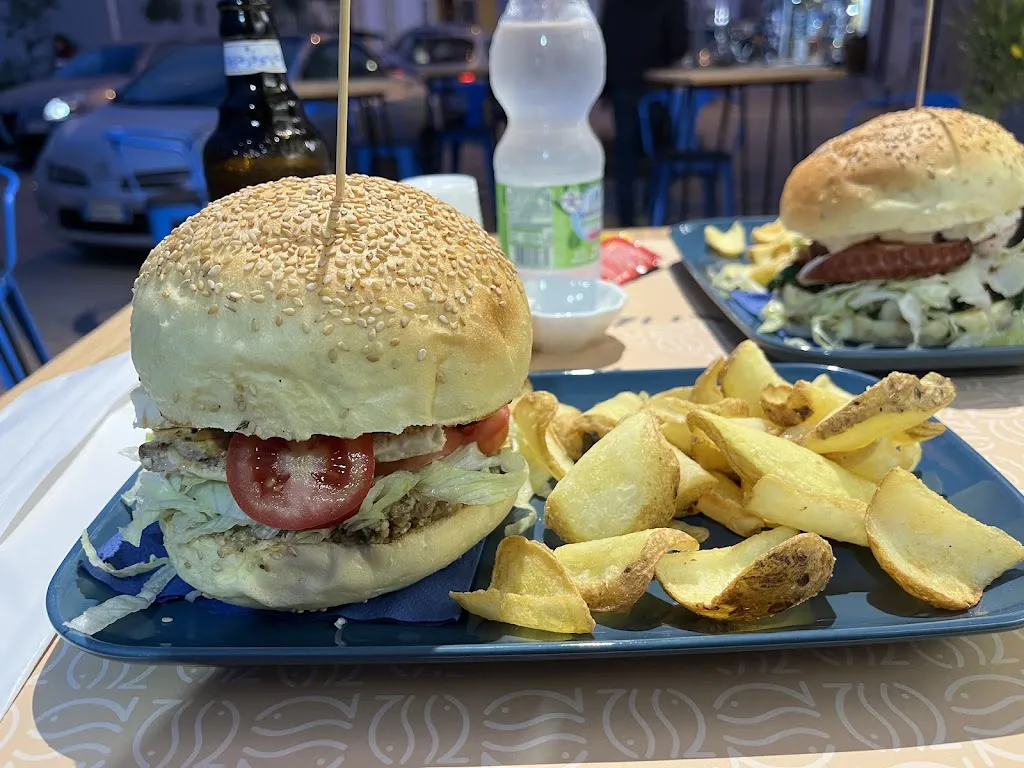 Menu_Cirenga Fish Burgers_Lampedusa_image_7