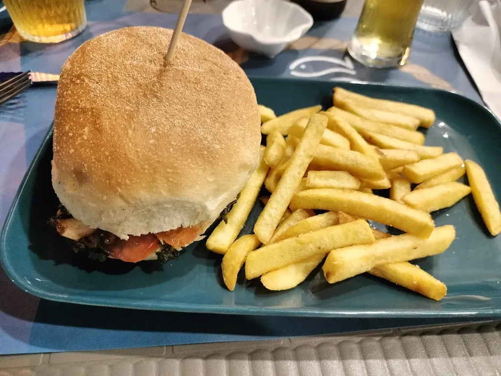 Menu_Cirenga Fish Burgers_Lampedusa_image_8