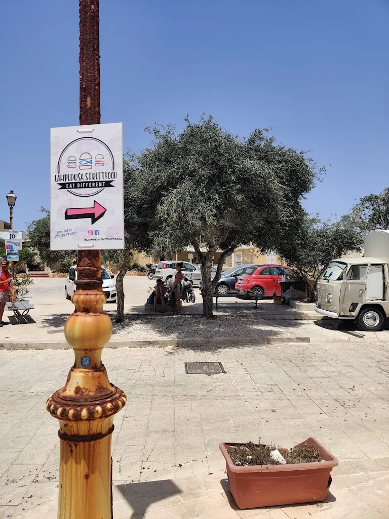 Tobias Cook_Lampedusa Streetfood_Lampedusa_review