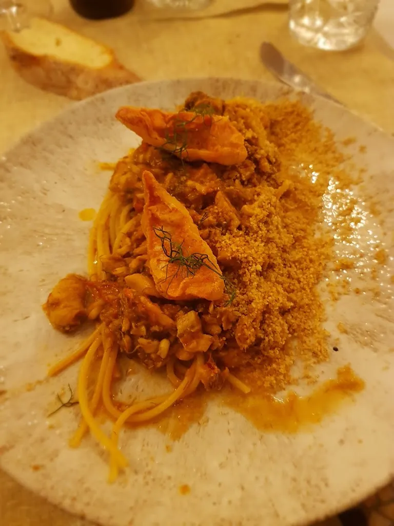 Katherine Miccinilli_Il balenottero_Lampedusa_review