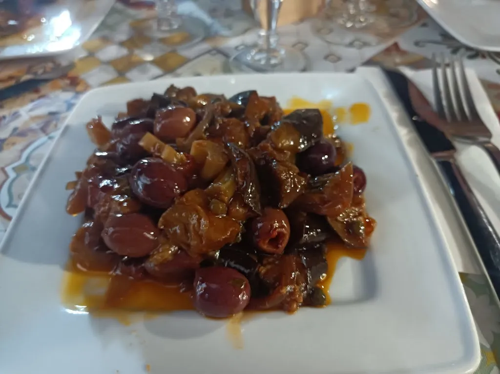 Mariella Spatola_Il Ritrovo_Lampedusa_review