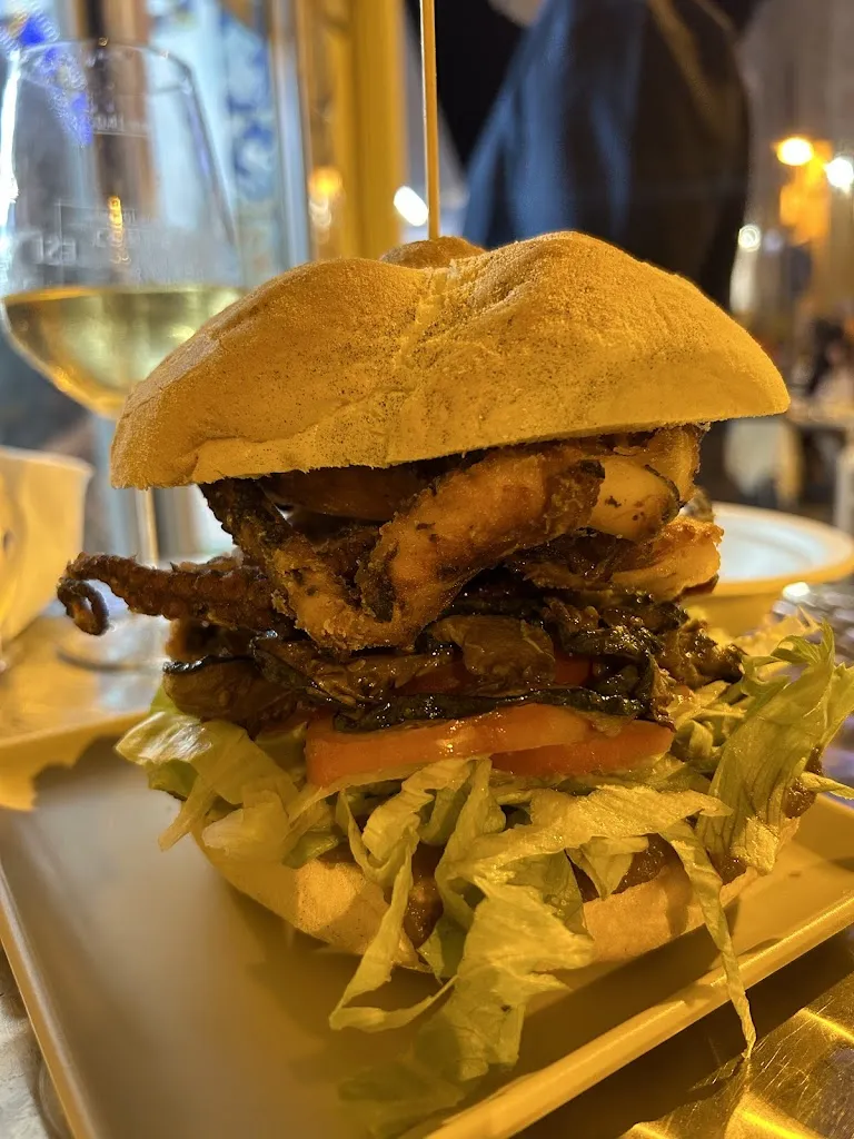 Vix Macanthony_Siamo Fritti Gastronomia_Lampedusa_review