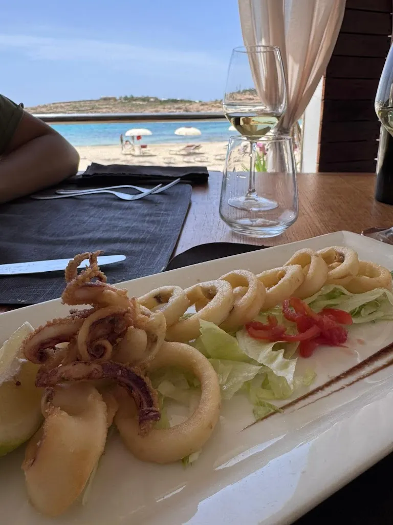 Federico Tunisi_Calacroceclub da MIMMO_Lampedusa_review