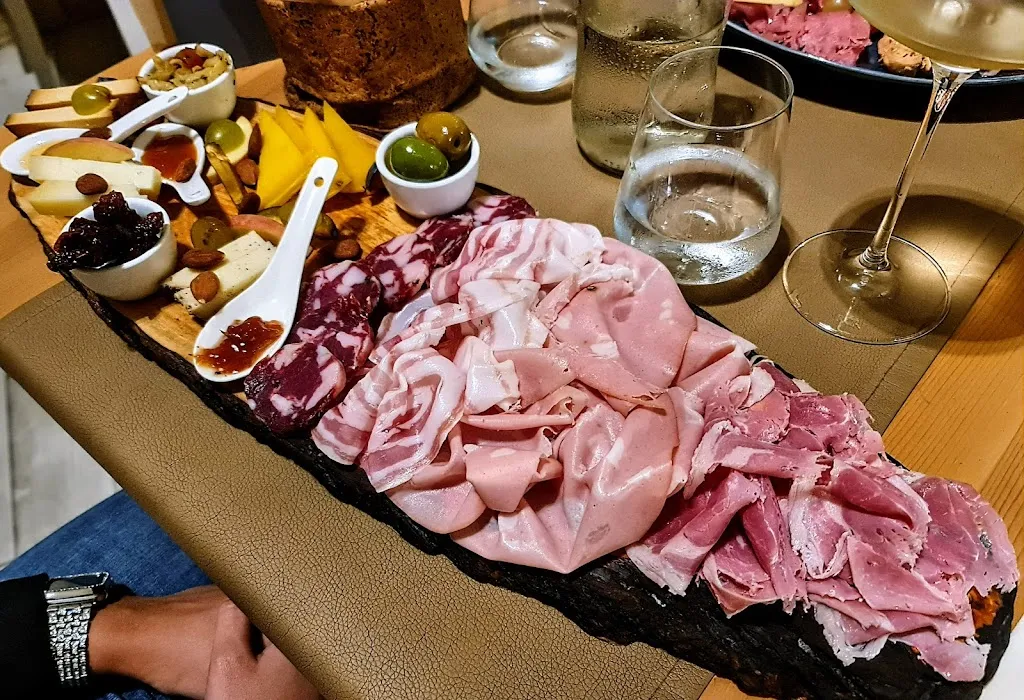 Sciuri e Fava_Lampedusa_slider_image_3