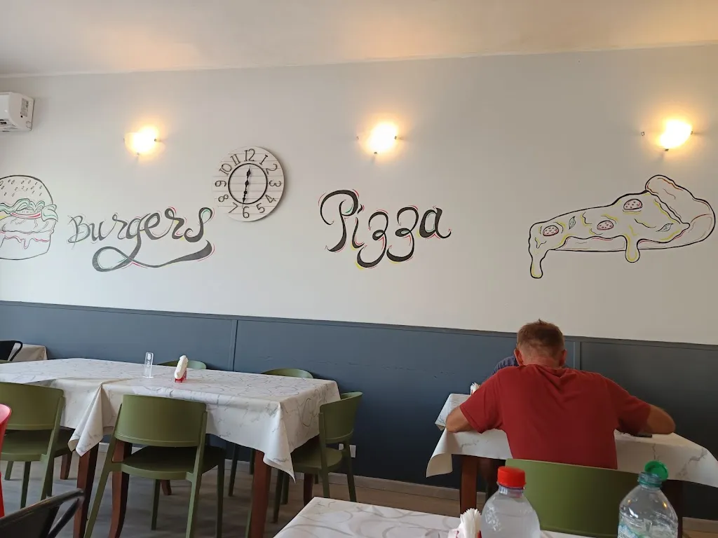 De Picciotte Gastronomia Panineria Pizzeria_Lampedusa_slider_image_1