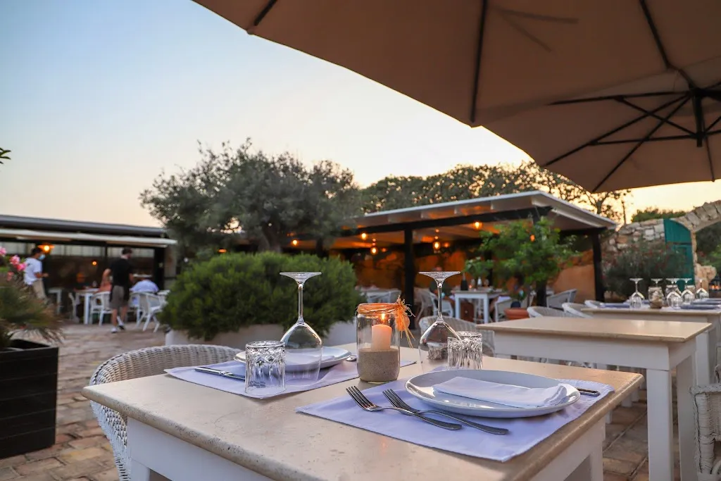 Ristorante Borgo Cala Creta "Il Giardino Arabo" restaurant in Lampedusa