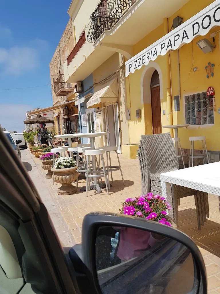 Pizzeria a taglio papa doc restaurant in Lampedusa