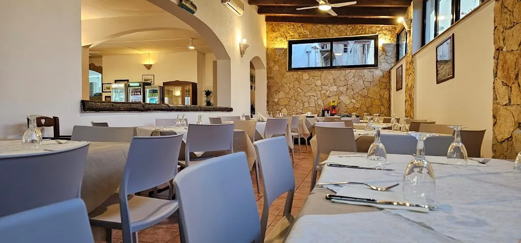 Trattoria Pizzeria Dell’Amicizia_Lampedusa_slider_image_3