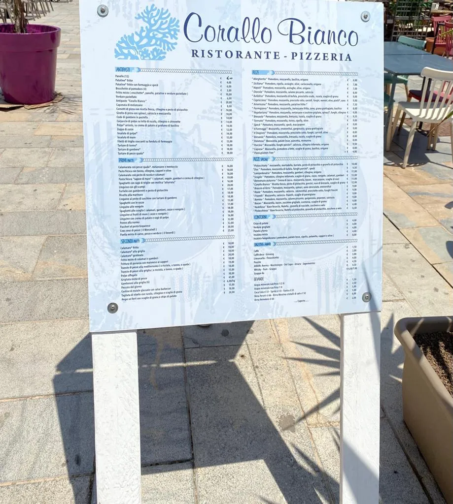 M._Corallo Bianco_Lampedusa_review