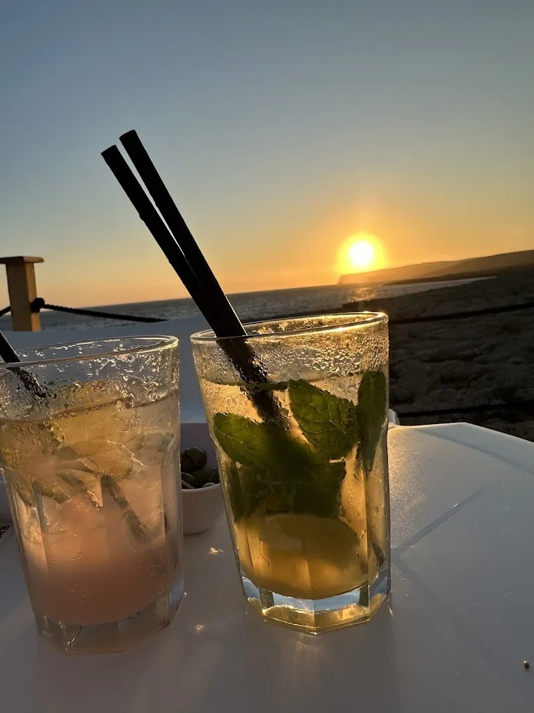 Elisa Palmarin_Paradise Coast Terrazza Aperol_Lampedusa_recensione