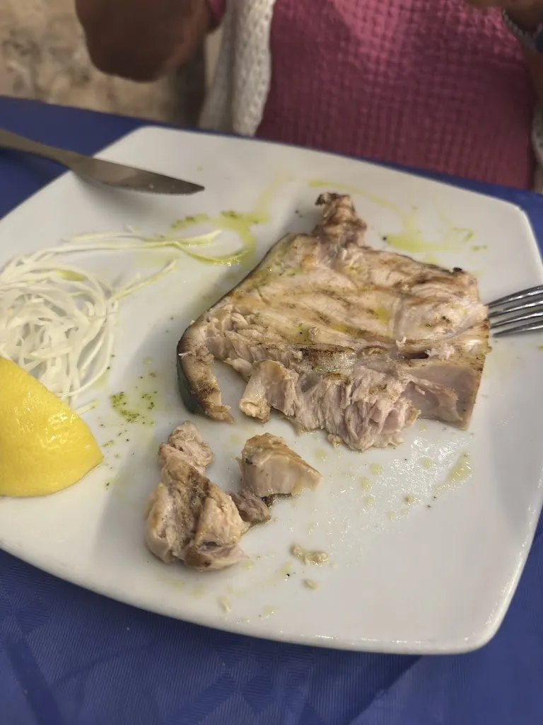 gianfranco brotto_Arrusti e Mancia_Lampedusa_recensione