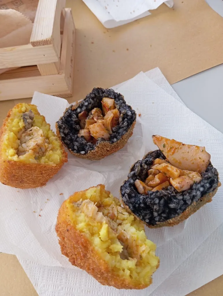 Giuseppe Di Stefano_Arancino Solina_Lampedusa_review