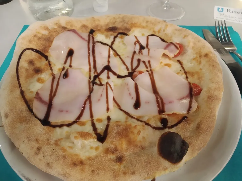 Mariano Lutta_Arancino Solina_Lampedusa_review