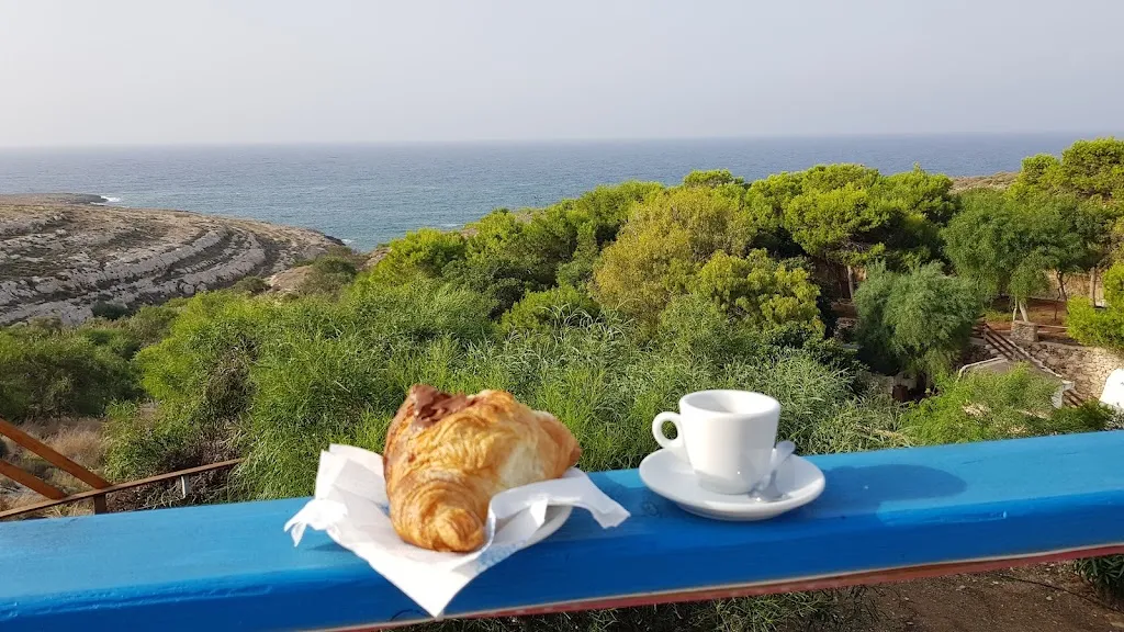 Bertrand Volken_Ristorante Amecà al porto_Lampedusa_review