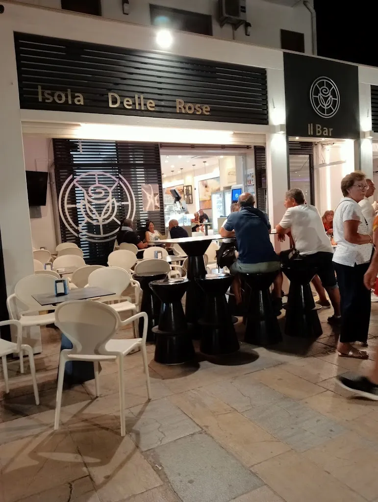 Isola delle Rose - Bar, Gelateria restaurant in Lampedusa
