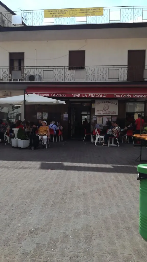 Salvo Miria_Bar La Fragola - Opificio Cutraro_Maletto_review