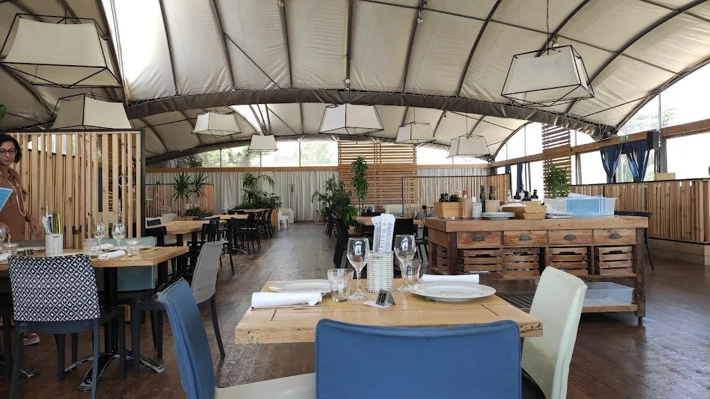 OASI BEACH OSTERIA DEL MARE restaurant in Licata