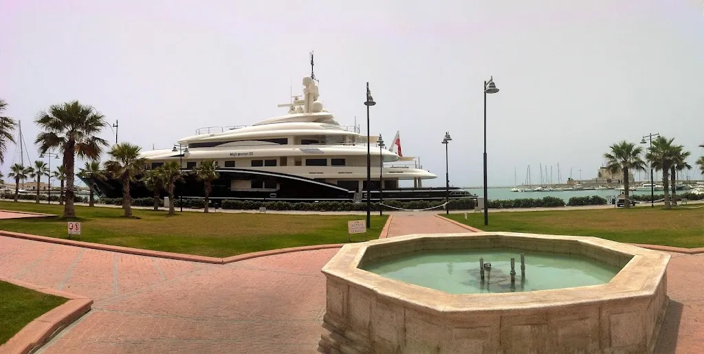 enzo lada_Caffè Letterario Licata_Licata_review