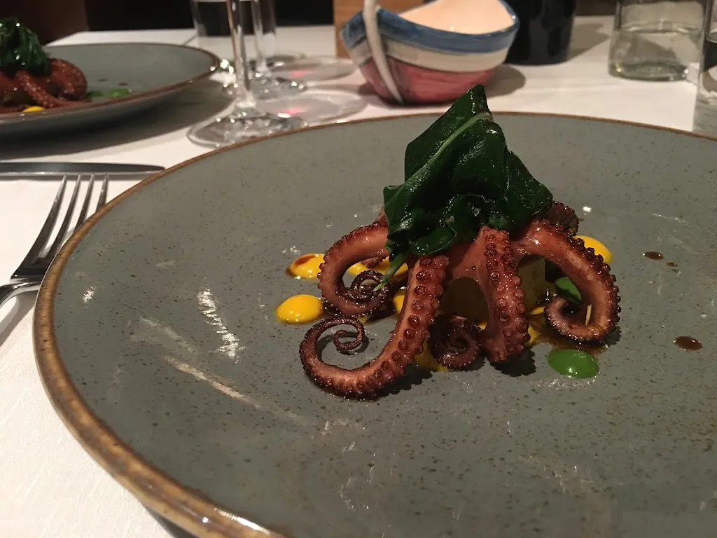 Damon Decker_L`Oste E Il Sacrestano_Licata_review