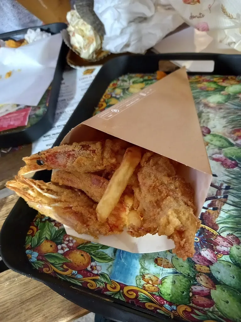 Lucia Ermini_CURO PALLIAMO_Licata_review